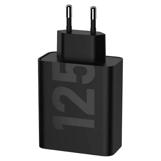 صورة Motorola TurboPower 125W Duo Adapter USB-C GaN Super Fast Charging